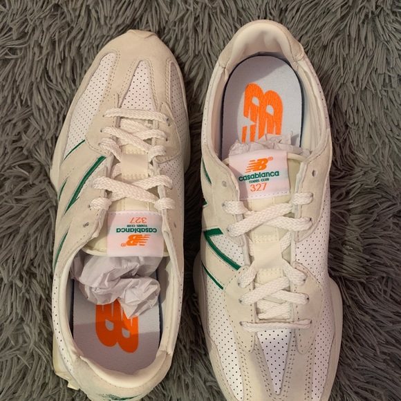 327 New Balance - Picture 4 of 8